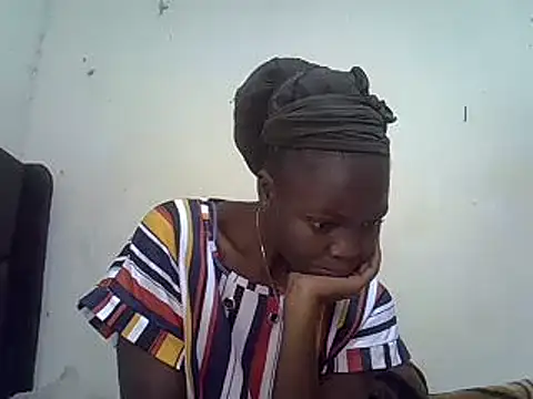 pretty vivy online show from March 18, 2025, 9:56 am