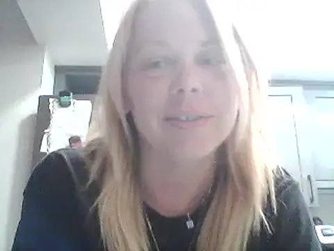 burrkitty online show from September 28, 2025, 9:27 am