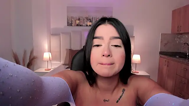 Snapshot of amelie_jhons chatting on September 17, 2025, 8:00 pm amelie jhons online show from September 17, 2025, 8:00 pm