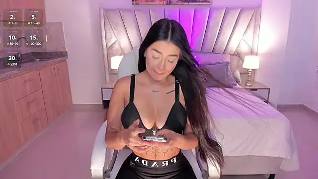 Snapshot of amelie_jhons chatting on October 7, 2025, 7:48 pm amelie jhons online show from October 7, 2025, 7:48 pm