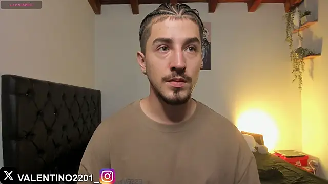 Valentino Xander online show from November 10, 2025, 12:15 am