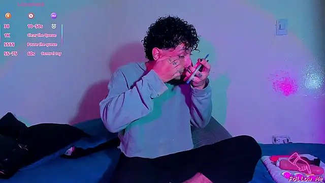 Piggy Eddy online show from April 3, 2026, 3:35 am