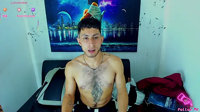 Piggy Eddy online show from November 13, 2025, 5:22 am