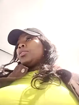 bigbootyboohle online show from November 13, 2025, 2:04 am