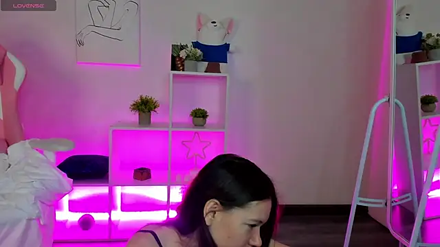 Snapshot of Nicole_Charm chatting on January 10, 2025, 12:49 am Nicole Charm online show from January 10, 2025, 12:49 am