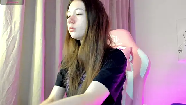 Snapshot of Nicole_Charm chatting on January 7, 2025, 12:55 am Nicole Charm online show from January 7, 2025, 12:55 am