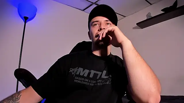 james connor2 online show from March 25, 2026, 7:13 pm