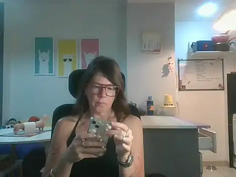 Calentandote online show from October 13, 2025, 7:43 am