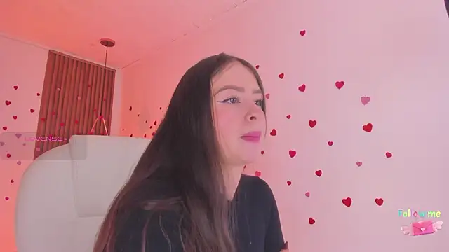 TiffanyWright online show from February 17, 2026, 1:19 pm