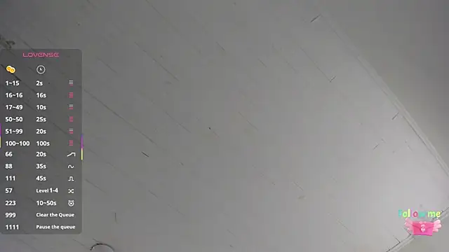 TiffanyWright online show from November 27, 2025, 1:22 pm