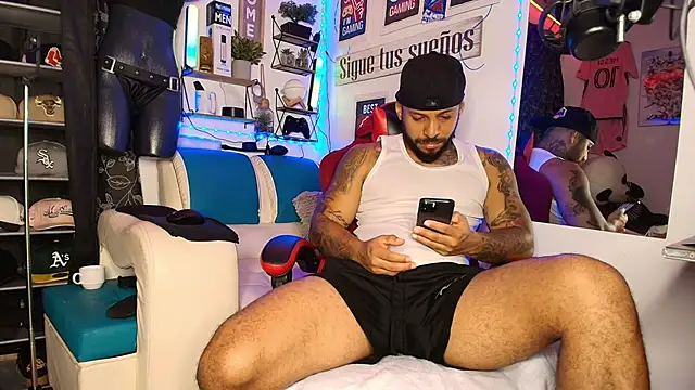 Leenar Key online show from March 5, 2026, 3:19 pm