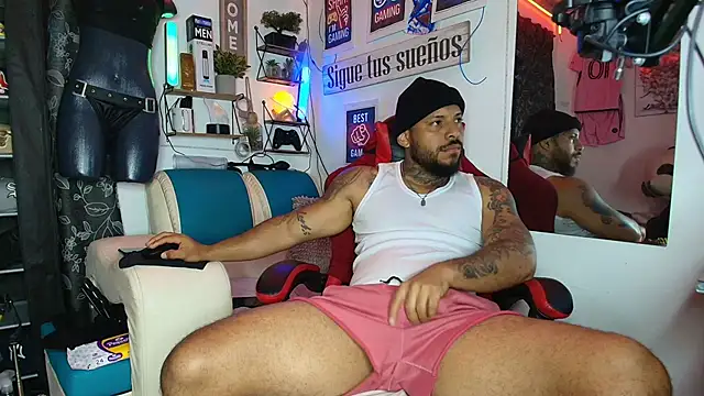 Leenar Key online show from April 8, 2026, 12:39 pm