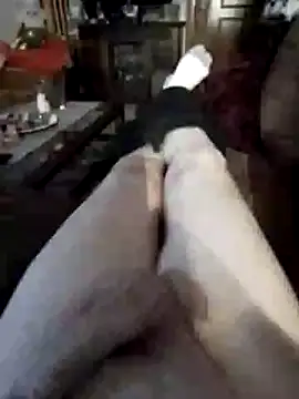 udoschreiber110265 online show from January 6, 2025, 8:14 am