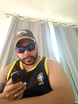 Snapshot of Ale_Mineiro chatting on July 19, 2026, 6:04 pm Ale Mineiro online show from July 19, 2026, 6:04 pm
