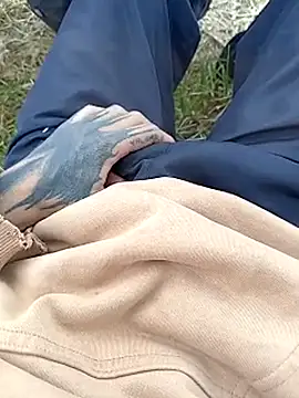 Cuervo maniaco online show from November 12, 2025, 5:06 pm