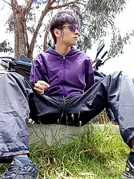 Cuervo maniaco online show from September 25, 2025, 4:46 pm