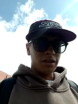 Cuervo maniaco online show from January 3, 2025, 6:03 pm