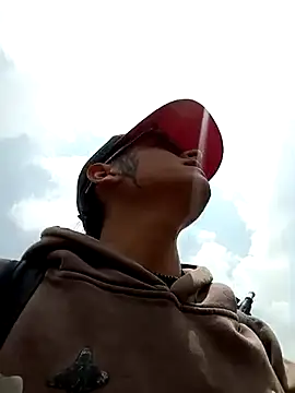 Cuervo maniaco online show from March 15, 2025, 3:48 pm