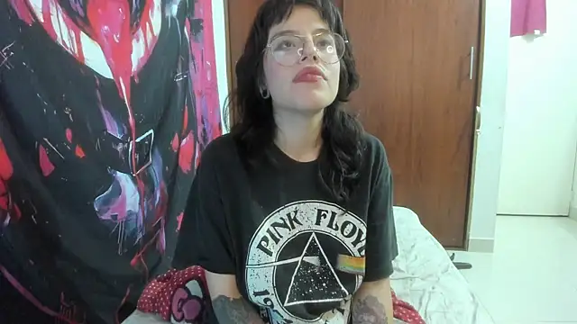 Lucyfx666 online show from December 17, 2025, 5:23 am