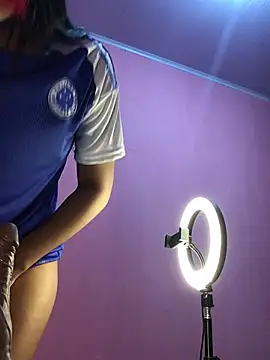 Snapshot of Flor467 chatting on March 26, 2026, 1:48 am Flor467 online show from March 26, 2026, 1:48 am