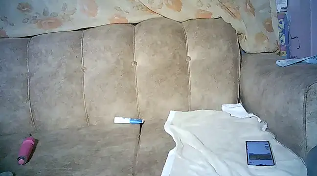 Snapshot of Queenxqu chatting on February 6, 2025, 10:21 pm Queenxqu online show from February 6, 2025, 10:21 pm