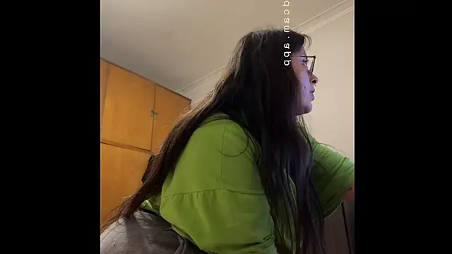 Mizztikaa online show from November 20, 2025, 6:52 pm