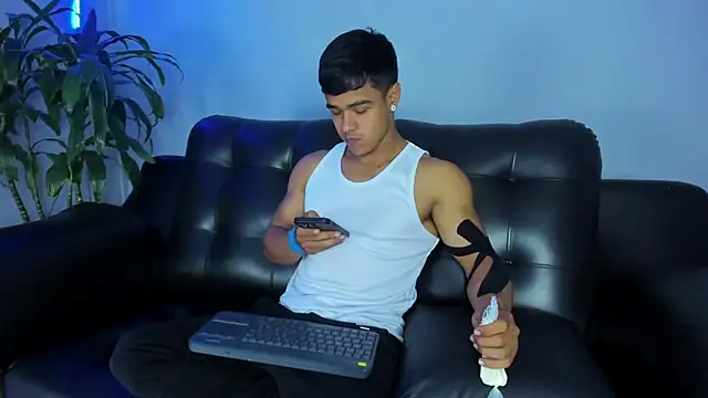 Rob saenz  online show from September 30, 2025, 2:34 pm