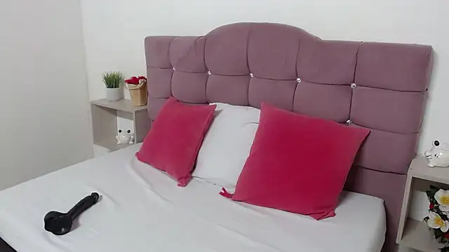 Snapshot of TerezaMendoza_ chatting on January 1, 2025, 8:47 pm TerezaMendoza online show from January 1, 2025, 8:47 pm