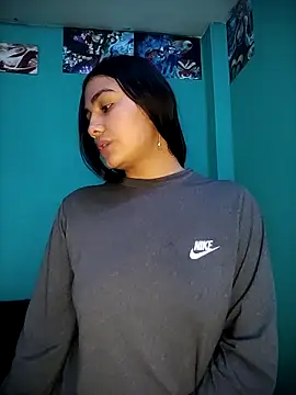 Nahiara velez online show from December 22, 2025, 11:27 pm