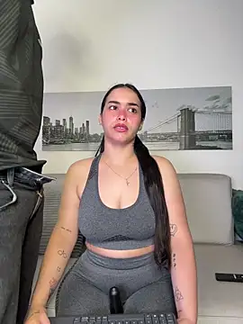 SophieRoyals online show from May 6, 2026, 12:53 pm