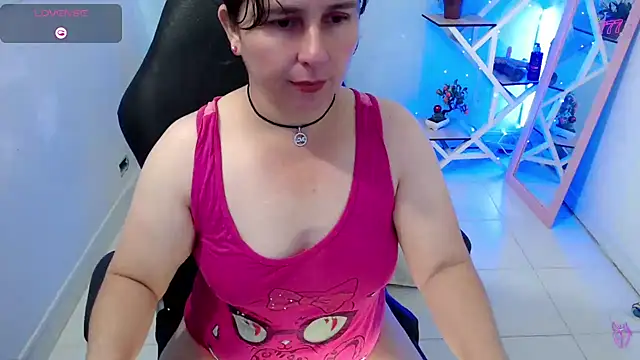 victoria jones online show from February 2, 2026, 12:04 pm