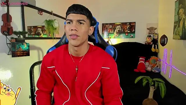 Damian latinxxx online show from April 13, 2026, 3:21 am