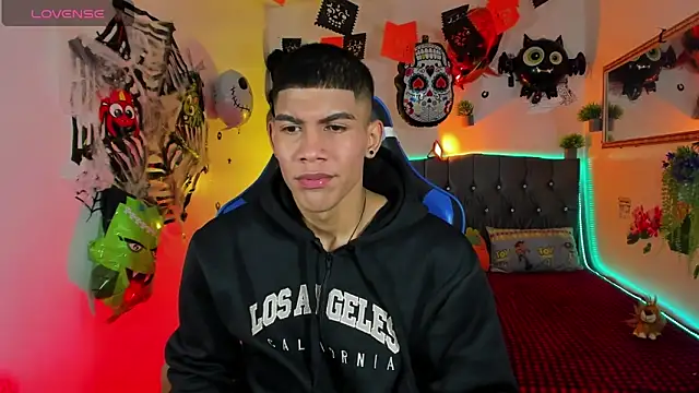 Damian latinxxx online show from October 8, 2025, 2:46 am