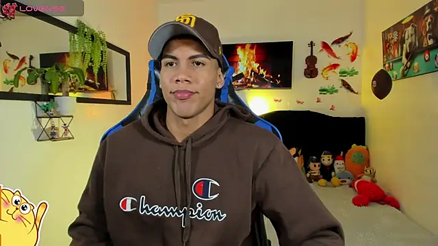 Snapshot of Damian_latinxxx chatting on May 20, 2026, 3:25 am Damian latinxxx online show from May 20, 2026, 3:25 am