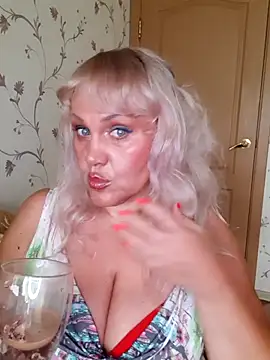 Snapshot of IsabellaBoni chatting on July 24, 2026, 7:04 am IsabellaBoni online show from July 24, 2026, 7:04 am