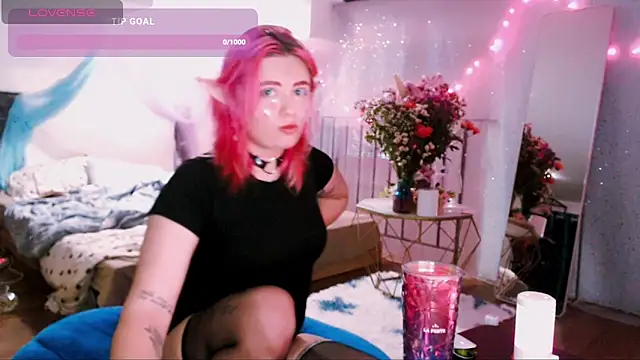 Snapshot of candy_lina chatting on April 27, 2026, 11:30 am candy lina online show from April 27, 2026, 11:30 am