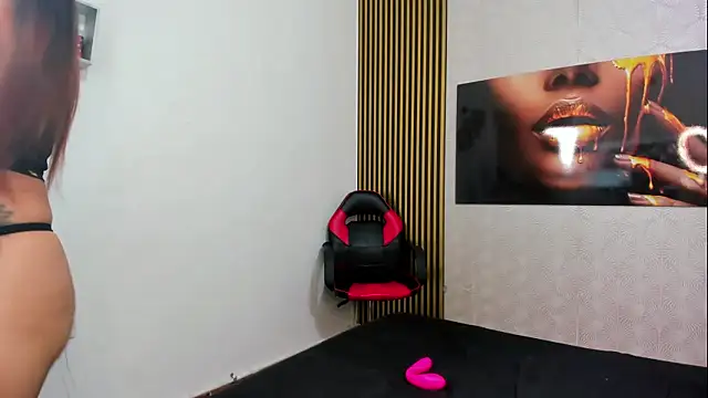 Snapshot of that_temptation chatting on February 8, 2025, 6:44 pm that temptation online show from February 8, 2025, 6:44 pm