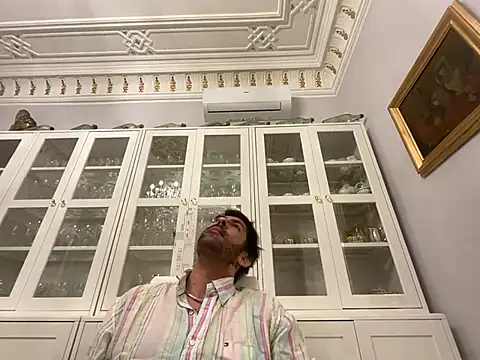 xxlbarcelona online show from April 2, 2026, 9:21 pm