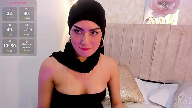 Snapshot of fatimarab chatting on November 18, 2025, 8:45 pm fatimarab online show from November 18, 2025, 8:45 pm