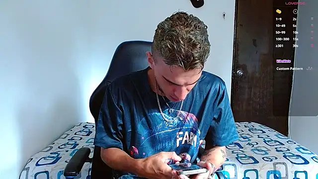 bray hotboy777 online show from November 14, 2025, 3:48 pm