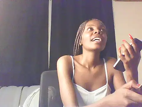 sweetanabella4 online show from April 14, 2026, 7:46 am