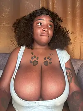 Snapshot of Savage_baby chatting on April 27, 2026, 9:02 pm Savage baby online show from April 27, 2026, 9:02 pm