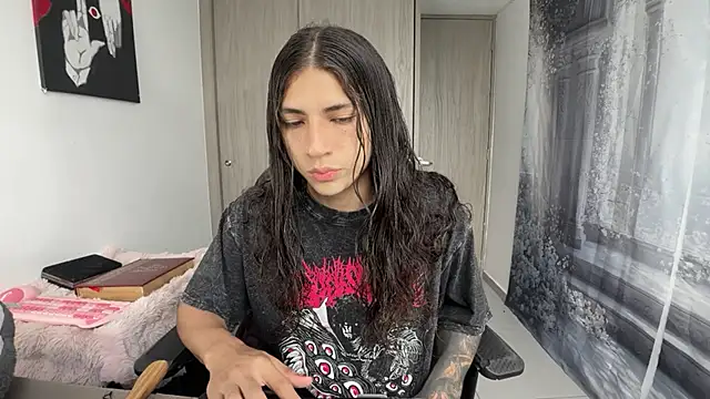 gabriel  manson online show from February 15, 2026, 10:20 pm