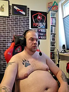 PupW0lfy online show from January 30, 2025, 3:29 pm