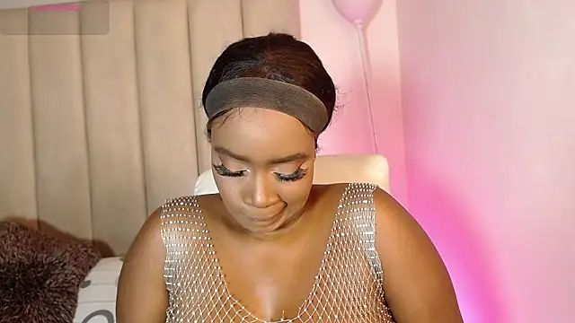Snapshot of Britanymooree chatting on June 11, 2026, 9:12 pm Britanymooree online show from June 11, 2026, 9:12 pm
