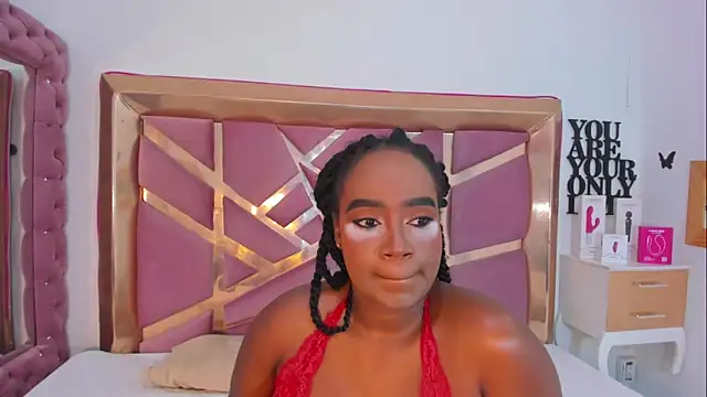 Britanymooree online show from April 10, 2026, 9:00 pm