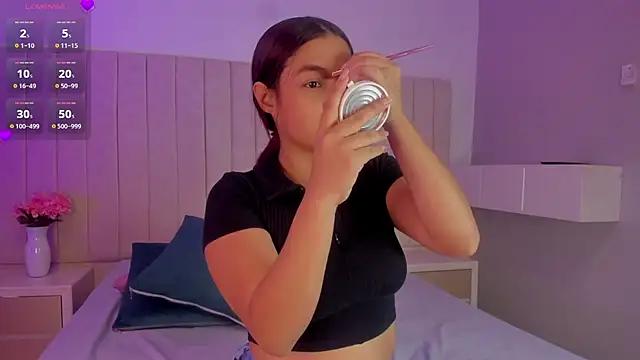 Snapshot of Littleolivia_ chatting on February 19, 2026, 1:19 pm Littleolivia online show from February 19, 2026, 1:19 pm