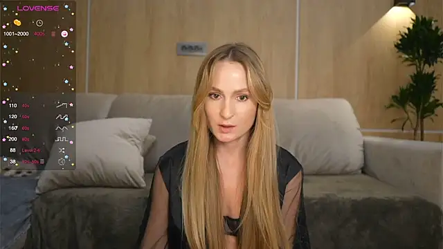 Snapshot of Peach__juice chatting on March 1, 2025, 10:31 pm Peach juice online show from March 1, 2025, 10:31 pm