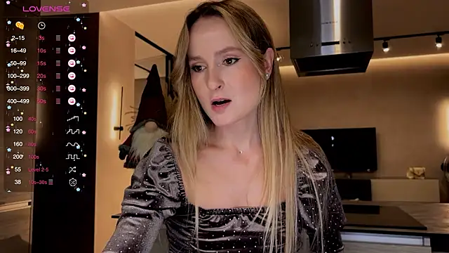 Snapshot of Peach__juice chatting on December 20, 2024, 4:04 pm Peach juice online show from December 20, 2024, 4:04 pm