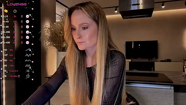 Snapshot of Peach__juice chatting on January 21, 2025, 7:50 pm Peach juice online show from January 21, 2025, 7:50 pm